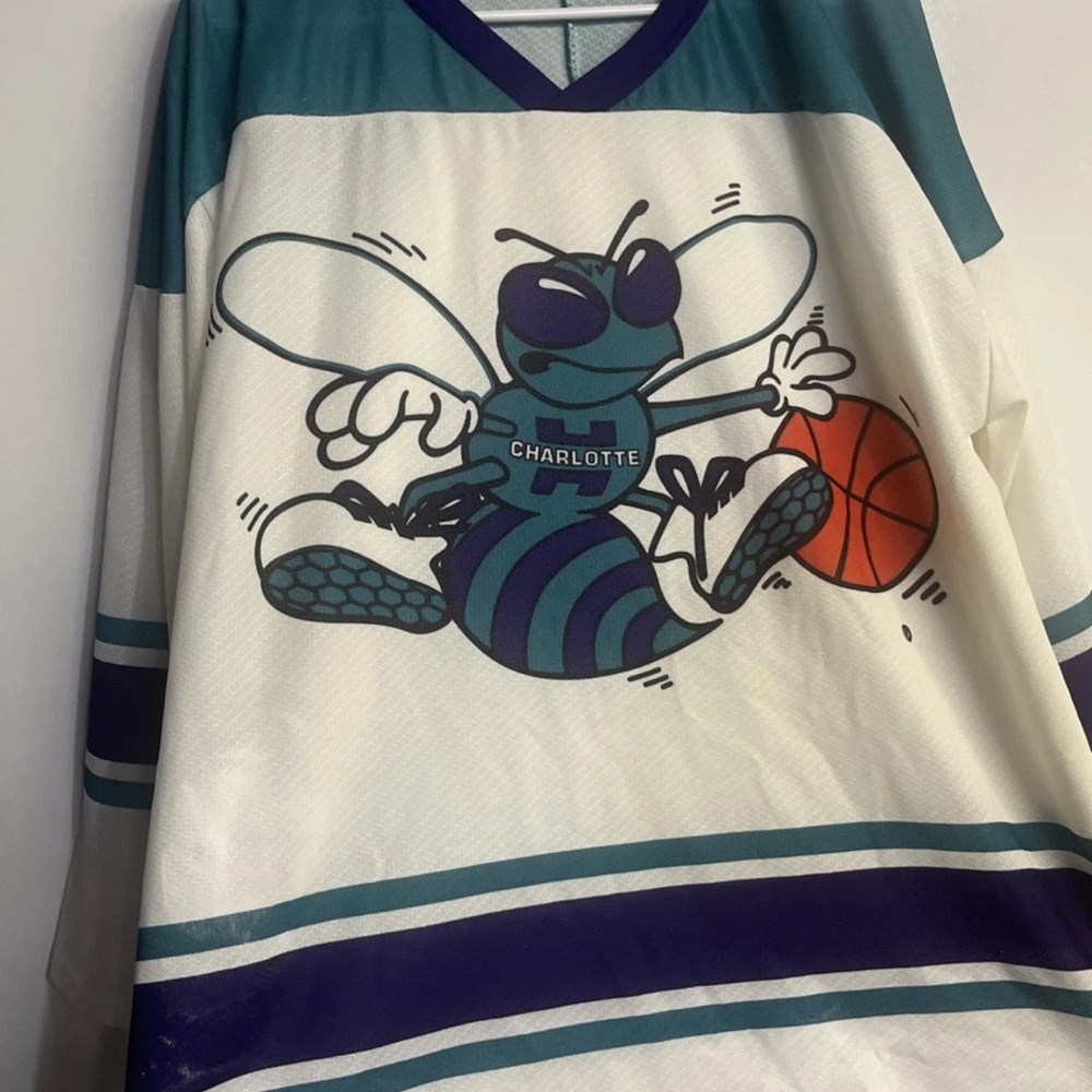 VTG 90’s Charlote Hornets Champions Jersey XL